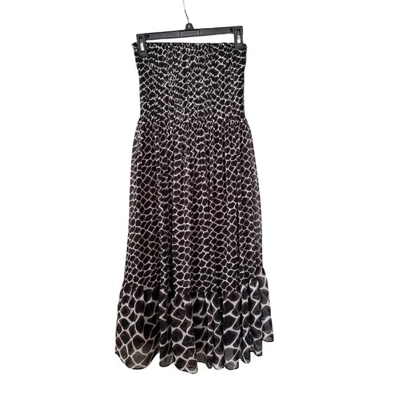 White House Black Market Dresses & Skirts - White House/Black Market Strapless Black Patterned Dress